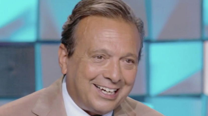 Piero Chiambretti svela quanto guadagna al mese e la verità sui contenziosi legali con l’ex preview