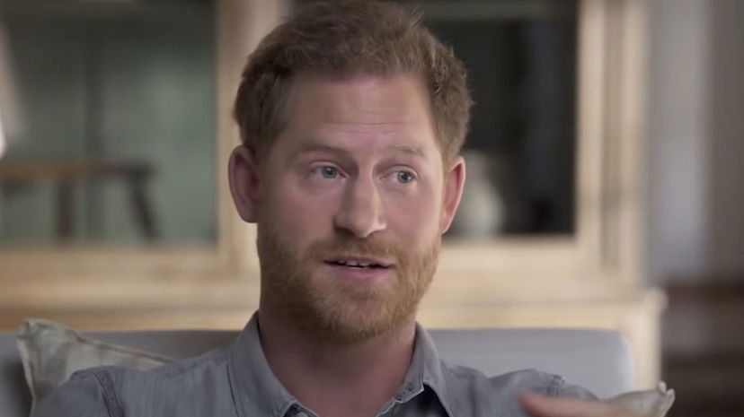 Principe Harry ha scoperto della morte della Regina da internet: “Nessuna chiamata dalla famiglia” article-post