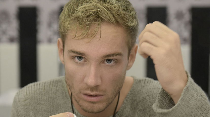 Alberto De Pisis si dichiara per un ragazzo del GF Vip: “Mi fa stare bene” preview