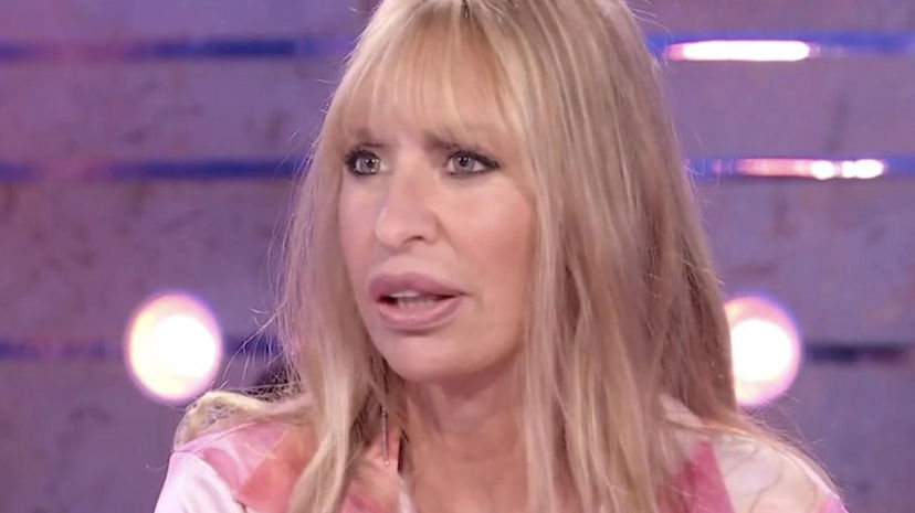 Alessandra Mussolini: “Viva la fluidità, ognuno sia se stesso e sì alle adozioni gay” preview