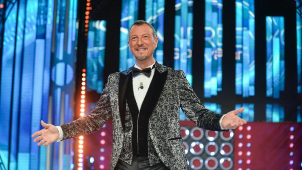 Amadeus da record, il suo ultimo Sanremo conquista il 30esimo platino Amadeus da record, il suo ultimo Sanremo conquista il 30esimo platino