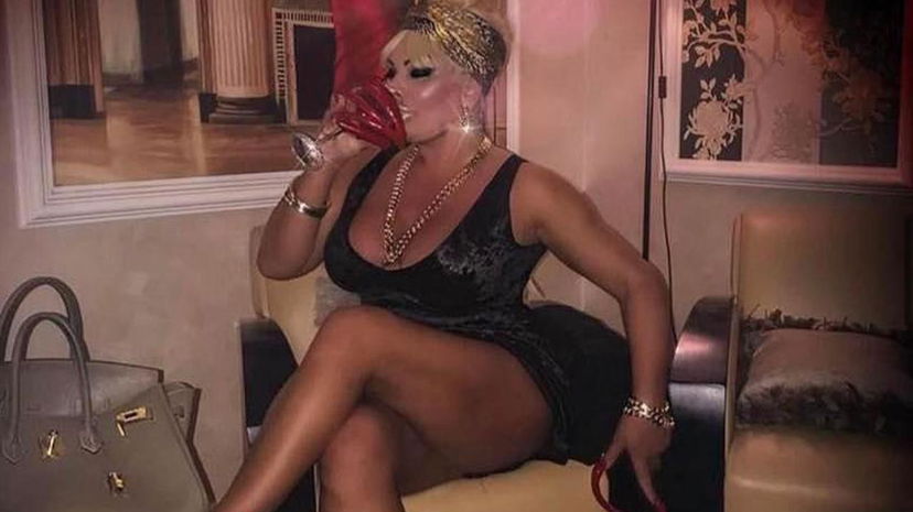 Casa di Elenoire Ferruzzi: ecco il video della sua vera abitazione preview