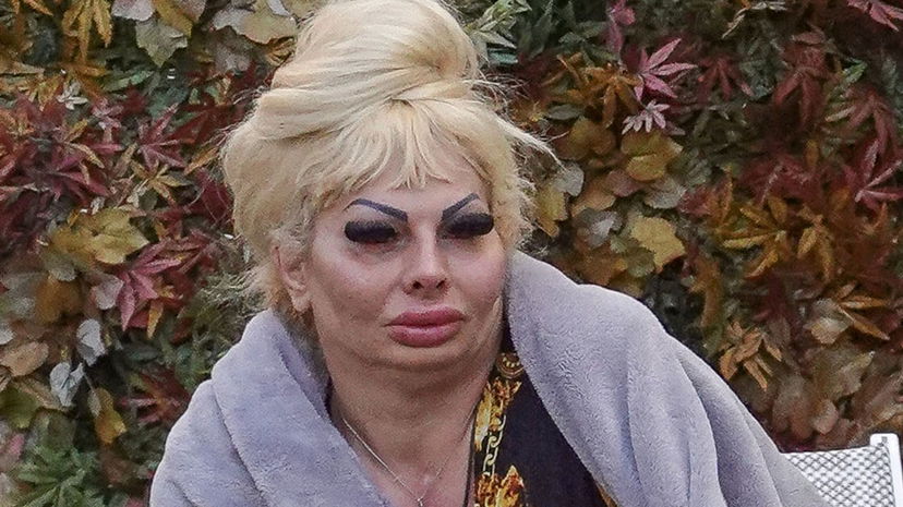 Elenoire contro i provvedimenti del GF: “Anche altri hanno attaccato Marco e non sono stati puniti” preview