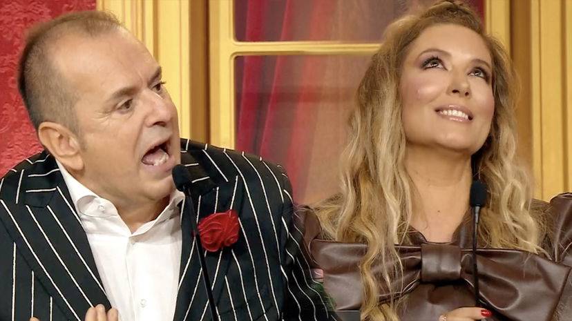 Fabio Canino provoca Selvaggia “Siete come Fedez e Chiara”, la reazione della Lucarelli preview