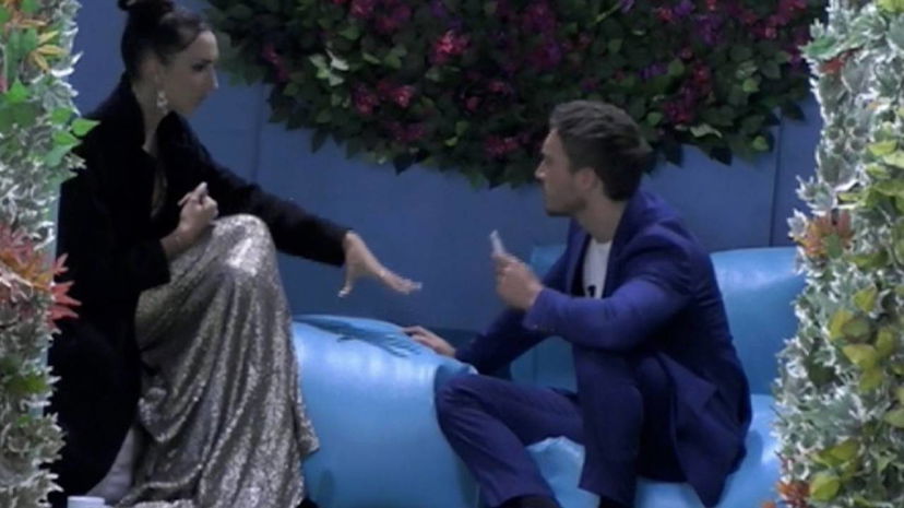 Giaele e Antonino litigano in piena notte: “Mi hai fatto passare per una T” preview