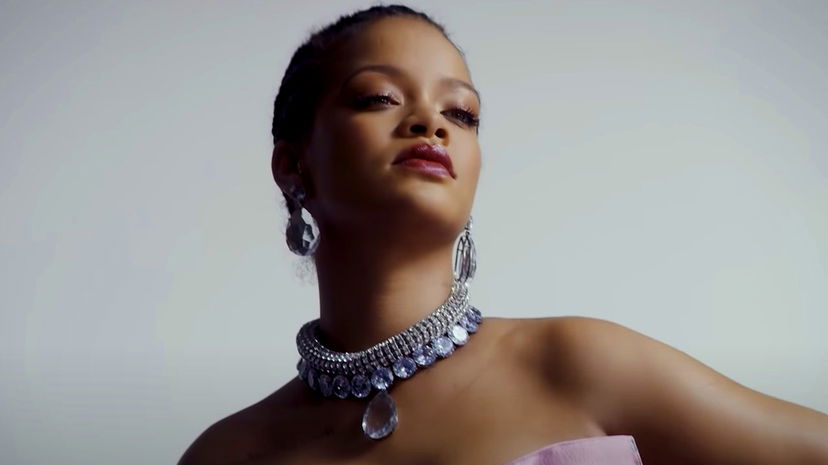 Rihanna sta tornando, nuovo singolo venerdì: l’annuncio preview