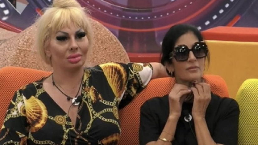 Urla contro Elenoire e Pamela fuori dal GF Vip, i vipponi sentono tutto: “Puzzi, bugiarda ladra” preview