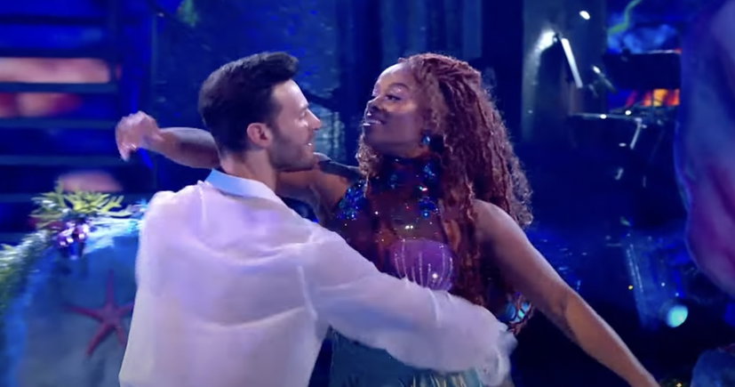 Vito Coppola e Fleur East incantano a Strictly Come Dancing portando la Sirenetta preview
