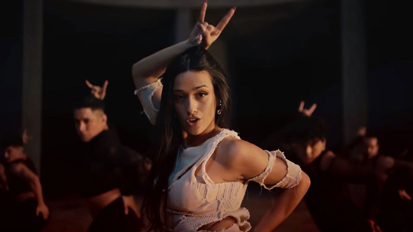 Chanel, la star dell’Eurovision torna con il singolo Toke preview