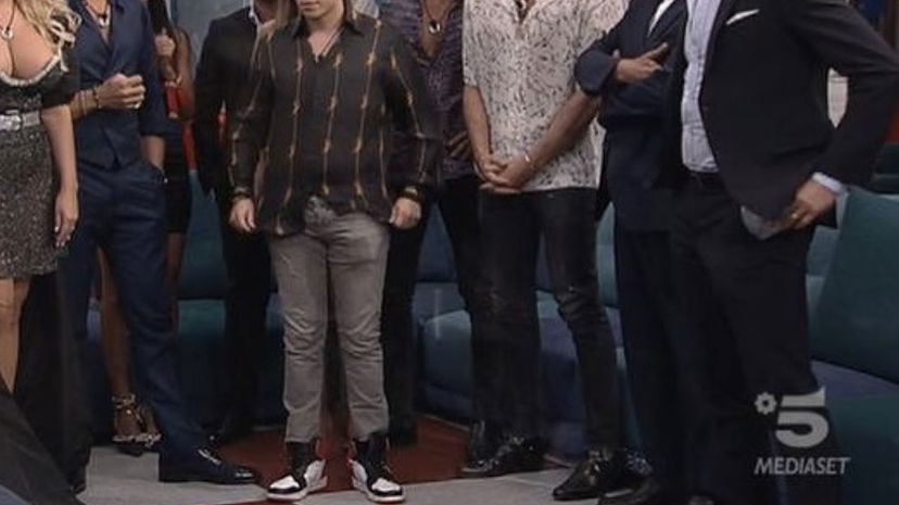 Ex concorrente del GF Vip: “Corteggiato da maschi, mi incuriosiscono le trans” preview