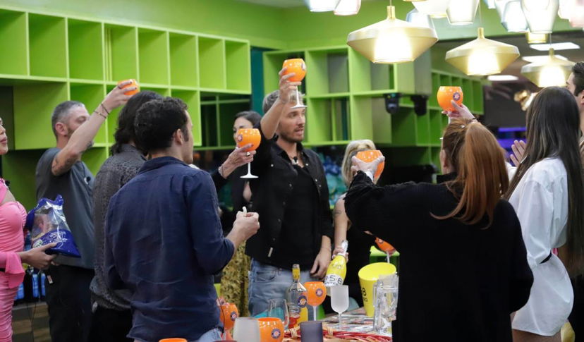 Covid al Grande Fratello Vip? I video incriminati e i concorrenti spariti preview