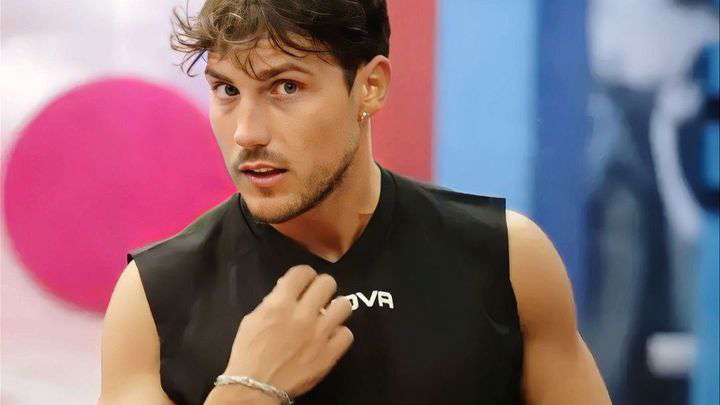 Daniele Dal Moro sparisce dalla Casa e sul web ne son certi: “Ha il Covid” preview