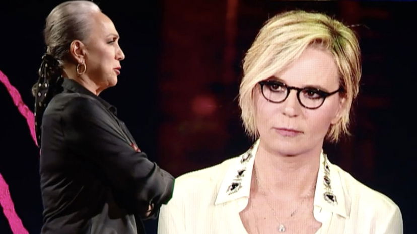 De Filippi, la Celentano sulla loro lite: “Non ci siamo parlate per un po’” preview