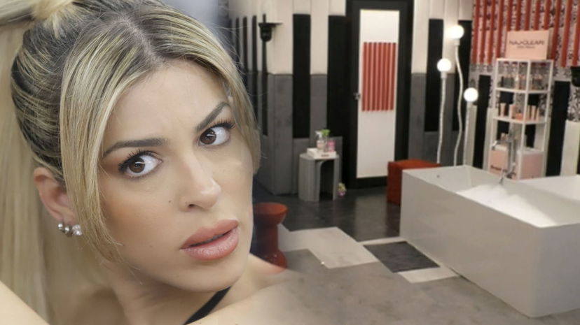 Oriana in bagno fa una confessione e la regia manda in onda tutto per sbaglio preview