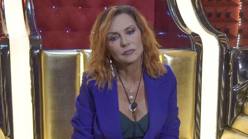 Patrizia Rossetti, il confessionale la informa di una cosa delicata esterna: la richiesta della conduttrice preview