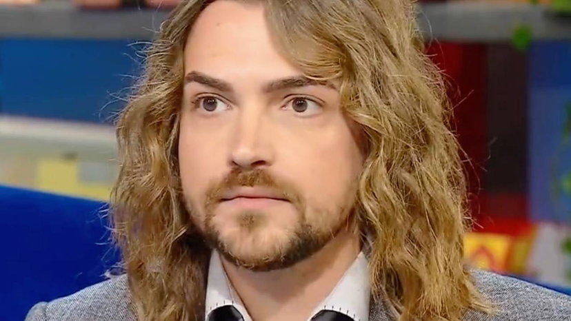 Valerio Scanu mostra qual è la sua foto che ha fatto “innamorare” Luigi Calcara preview