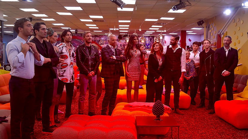 Televoto annullato al Grande Fratello Vip causa 4 vip positivi al Covid preview