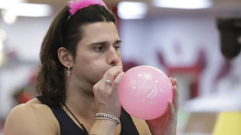 Luca Onestini, la sua ex lo accusa: “Non l’ho mai denunciato né detto a nessuno” preview