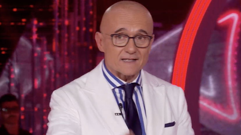 Signorini risponde alle accuse di Mimma e legge la lettera dell’avvocato preview