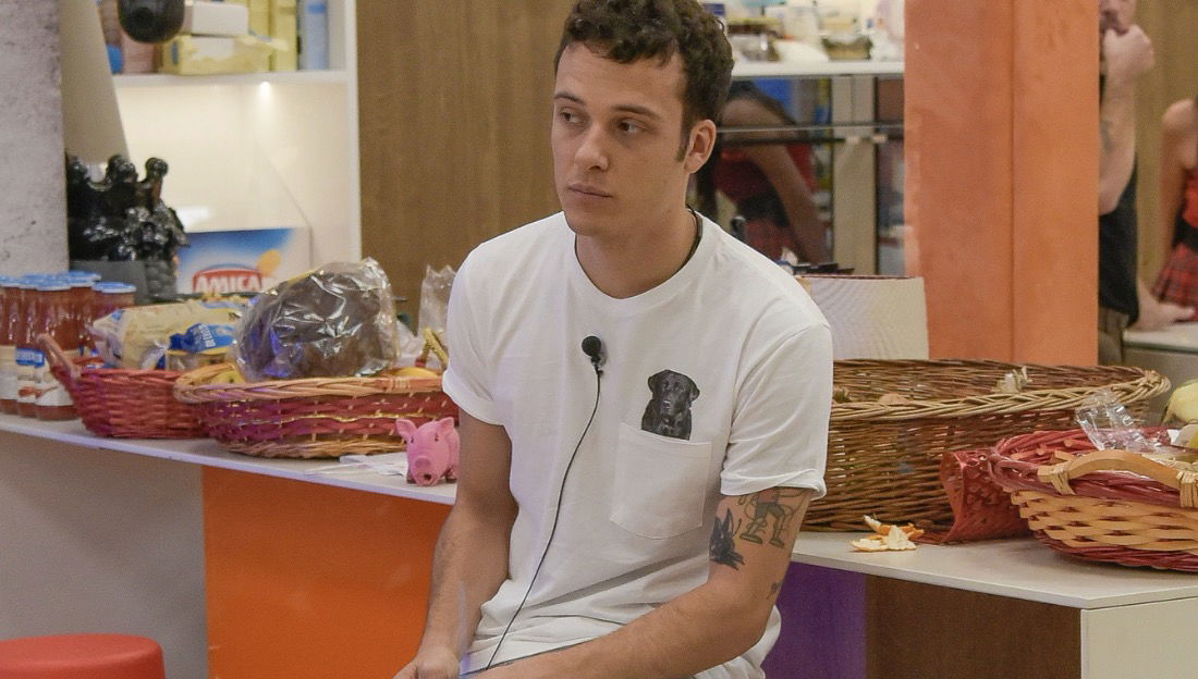 Donnamaria ha una crush per una cantante di Sanremo 2023: “Le ho scritto su IG ma non mi ha risposto” article-post