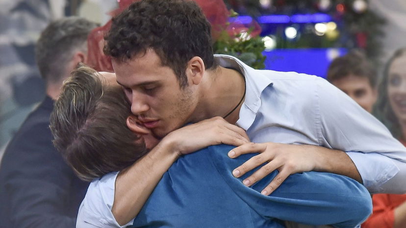 Alberto De Pisis si dichiara a Edoardo: “Ecco cosa provo per te” preview