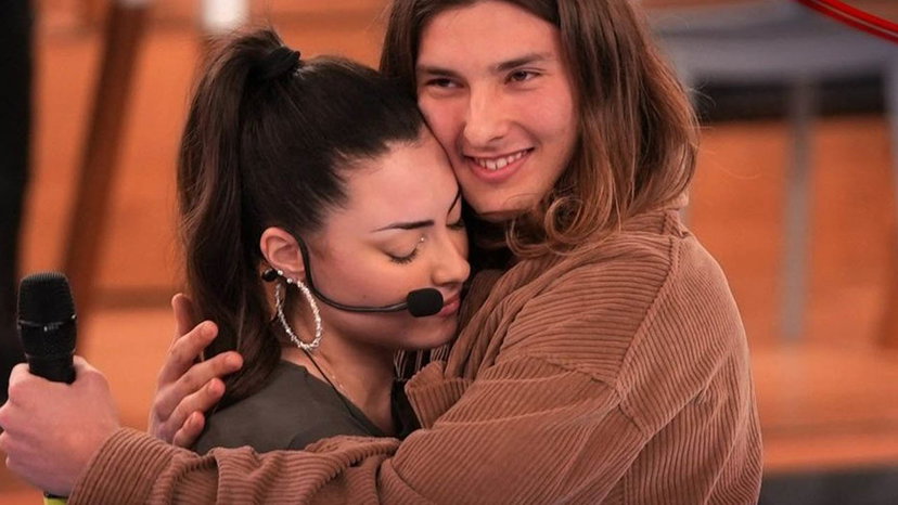 Cricca rientra ad Amici e affonda Valeria: “Che ti serva da lezione” preview