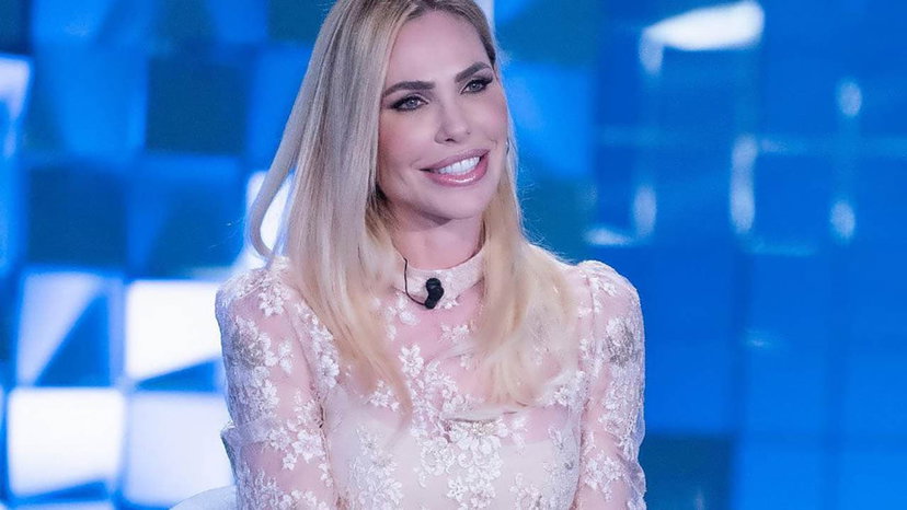 L’Isola dei Famosi, nuovo opinionista e papabili naufraghi: NuovoTv annuncia i primi nomi preview