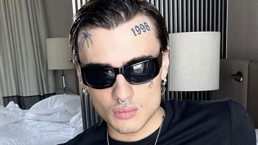 Rosa Chemical porta le relazioni aperte a Sanremo, aggira la censura e pubblica su OF preview