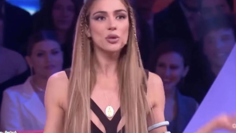 Soleil mette like a tweet contro il confronto con Onestini e chiede scusa preview