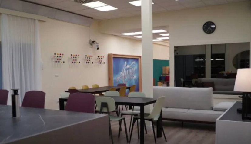 Registi, produttori, organizzatori.. Ex prof di Amici vuota il sacco e si sfoga: “Io vittima di molestie” preview