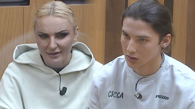 Cricca fa arrabbiare Arisa: “Mi hai ferita, non mi rispetti, puoi andare via” preview