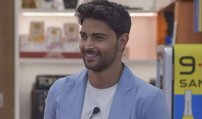 Donadei al Grande Fratello grazie a “servizietti fatti e cena con una persona”? Lui risponde preview