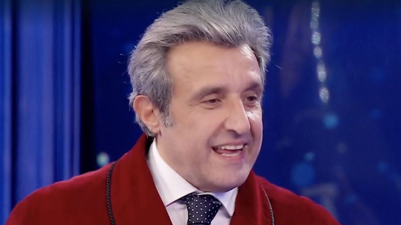 Flavio Insinna la spara grossa a Boomerissima: la frase che non piacerà a Luisella Costamagna preview