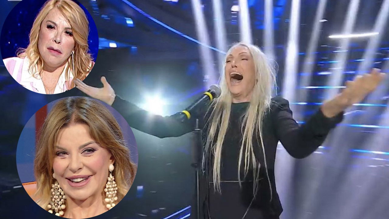 Parietti critiche Anna Oxa