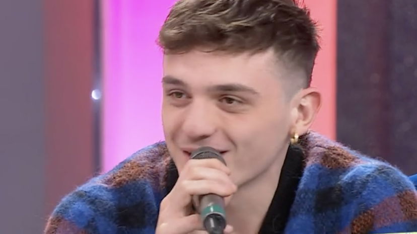 Olly, Iva Zanicchi lo spiazza: “Il mio cane si chiama come te”, la sua reazione preview