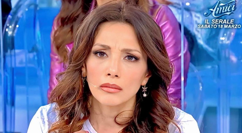 Desdemona Balzano querela Gianni Sperti e altri due volti di Uomini e Donne preview