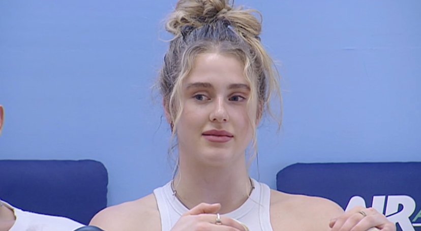 Isobel: “Ho passato un periodo bruttissimo della mia vita”, la reazione di Maria preview