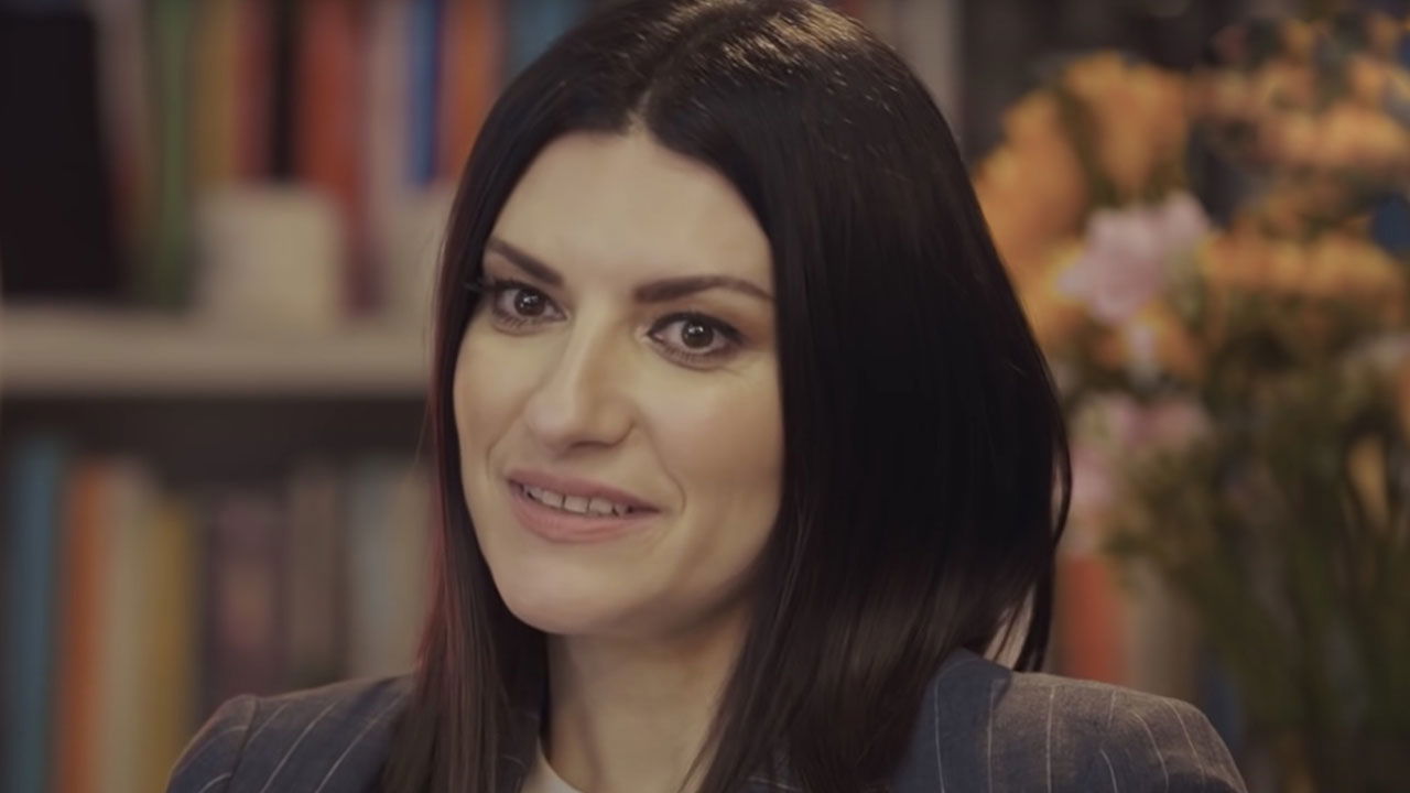 Laura Pausini con due popstar