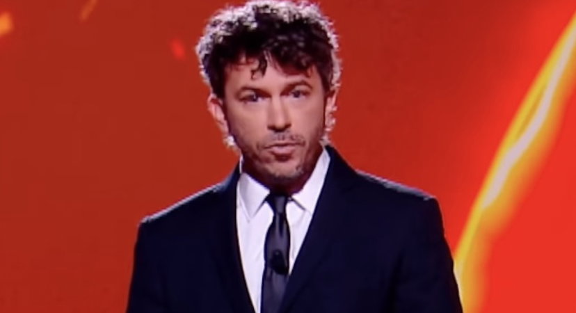 Leandro Manuel Emede a Le Iene: lo splendido monologo sulle famiglie omogenitoriali preview