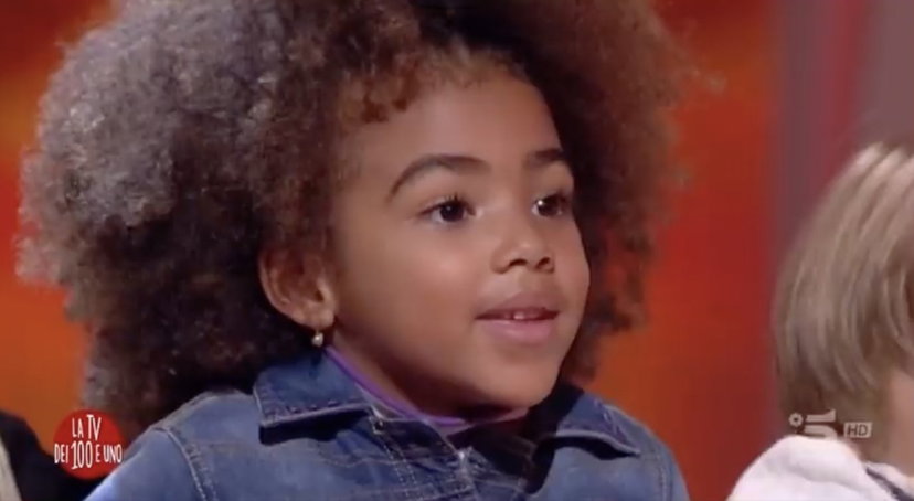 Megan Ria di Amici a Chi ha incastrato Peter Pan? di Paolo Bonolis preview