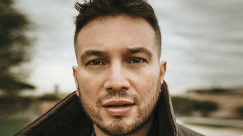 Antonino Spadaccino risponde con un video a chi l’ha chiamato ‘passiva’ preview