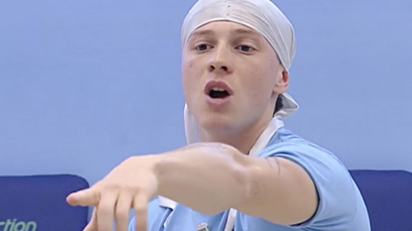 Critici musicali fanno infuriare Wax: “Io li mando tutti a quel paese!” preview