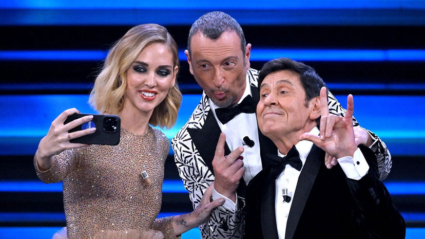 L’edizione 2023 di Sanremo fatica in classifica, Lazza batte tutti preview