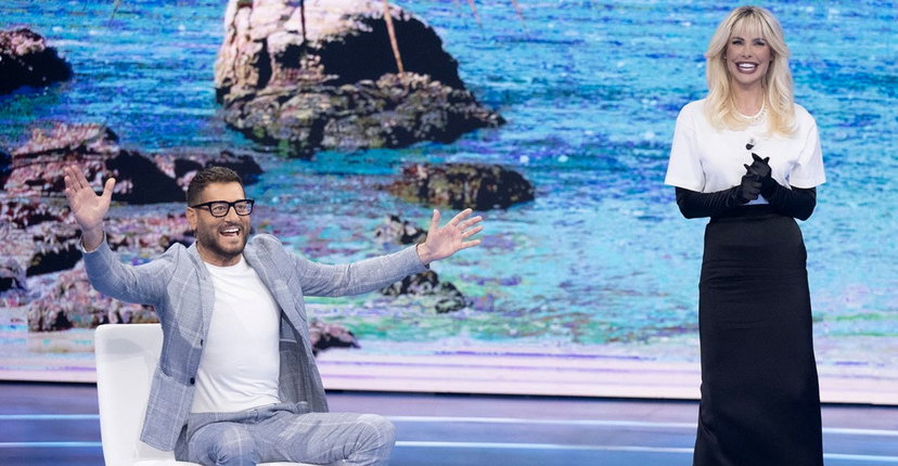 Enrico Papi pronto a lasciare L’Isola dei Famosi “un gesto ha fatto arrabbiare i piani alti in Mediaset” preview