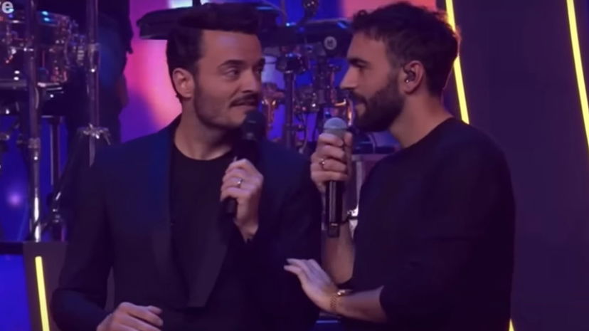 Marco Mengoni sbarca in Germania, ‘parla’ tedesco e canta Due Vite preview