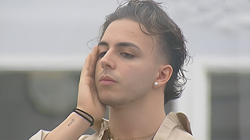 Mattia Zenzola piange per l’uscita di Samuele Segreto preview