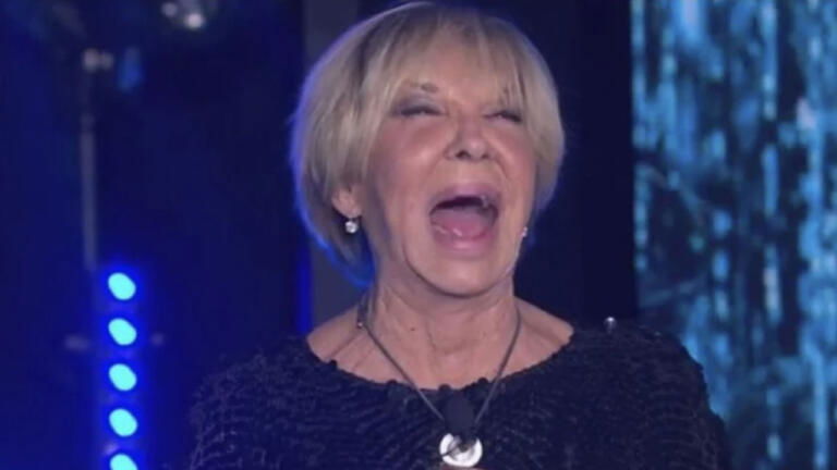 Wilma attacca 