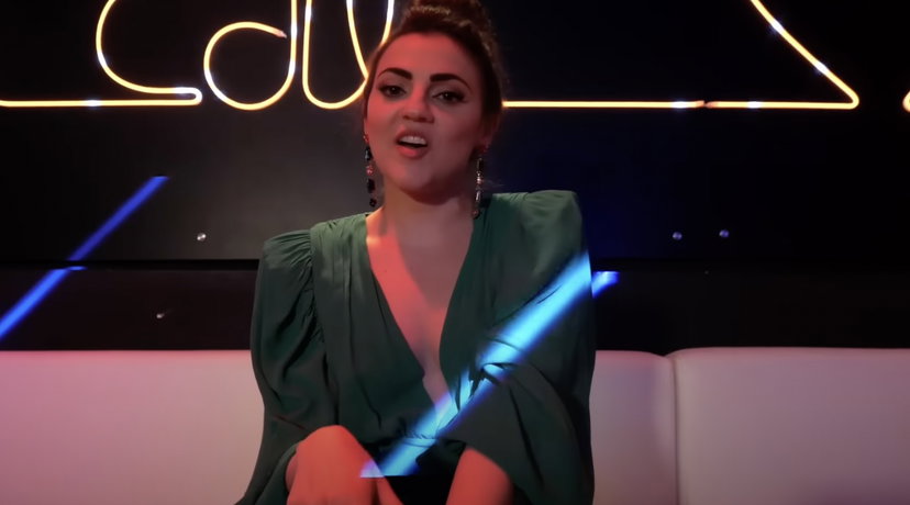 Cristina Scuccia a L’Isola dei Famosi, Dagospia boccia il suo singolo: “La strapazzano in tre” preview