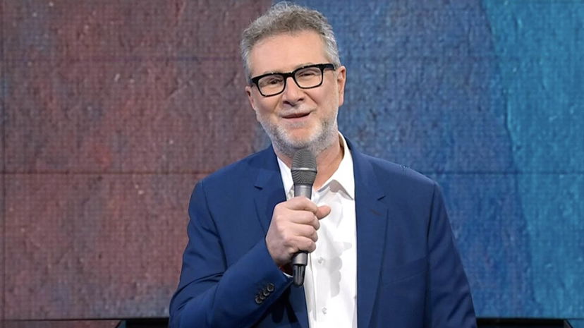 Cantante famoso pronto a prendere il posto di Fabio Fazio: “Sarebbe il mio pane” preview