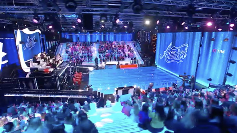 Semifinale di Amici rimandata per Covid? Interviene la Fascino preview